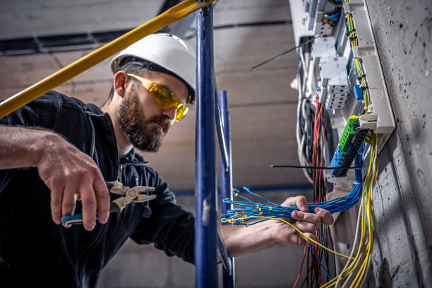 Best Affordable Emergency Electrician  in Beechwood Trails, OH
